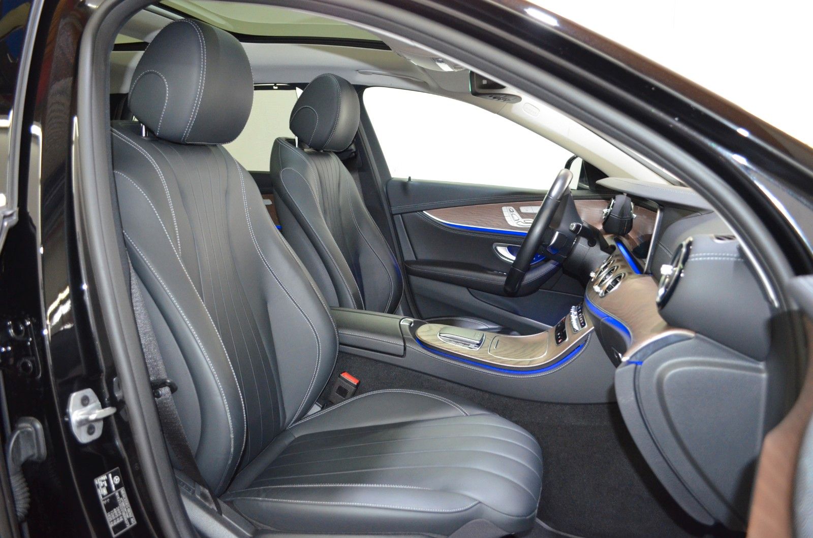 Mercedes-Benz E 400 – Bild 15