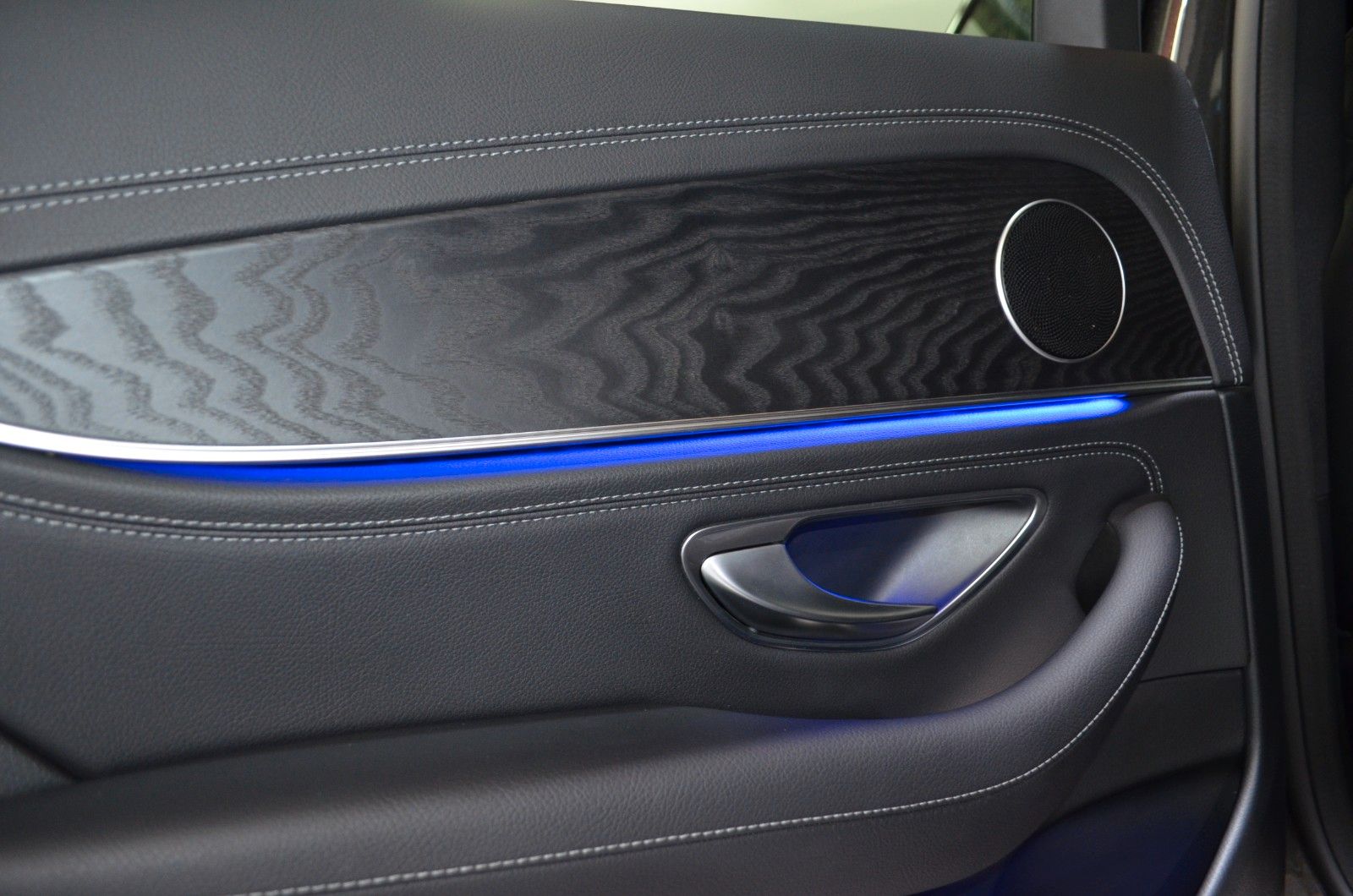 Mercedes-Benz E 300 – Bild 19