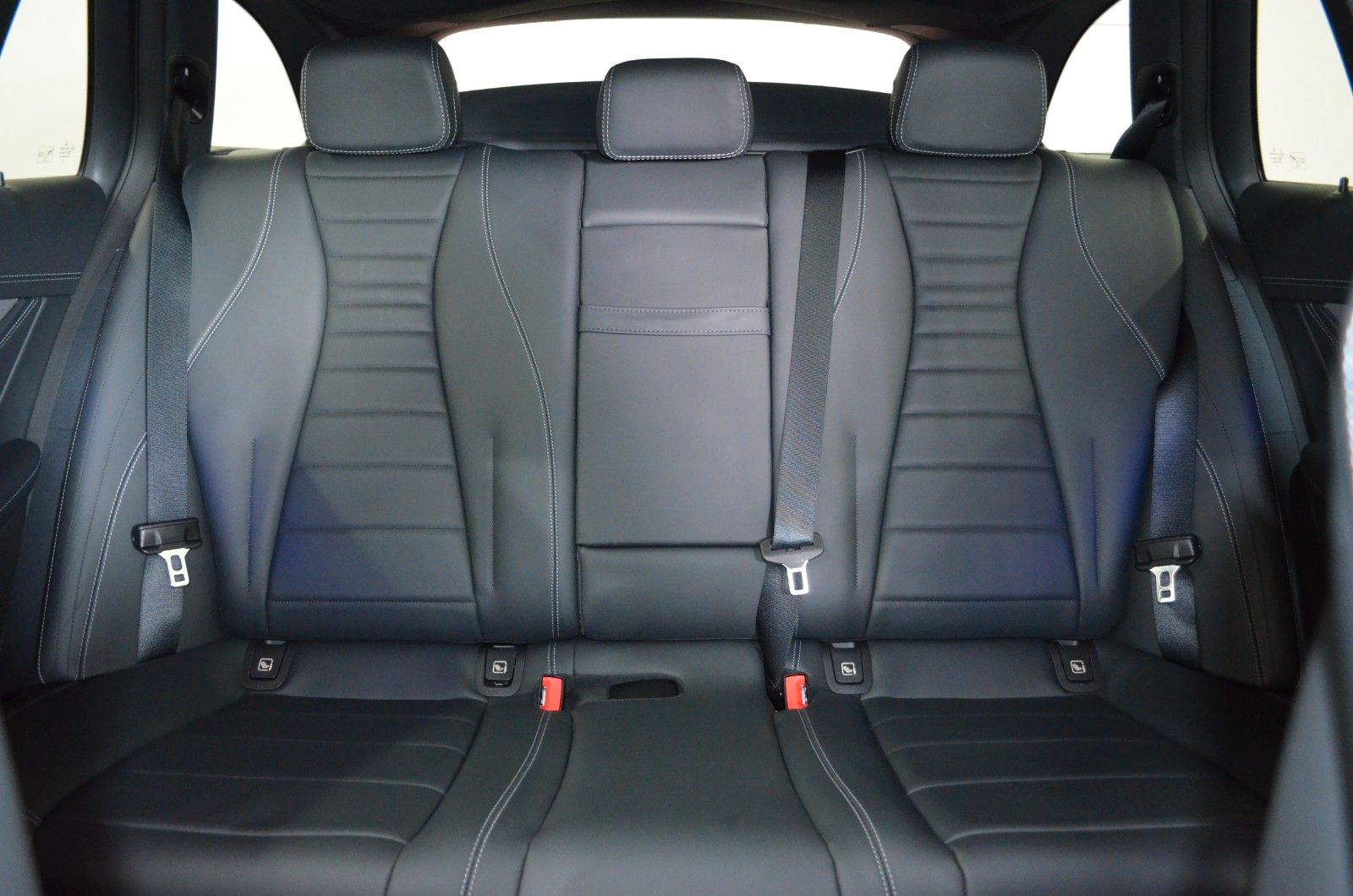 Mercedes-Benz E 400 – Bild 12