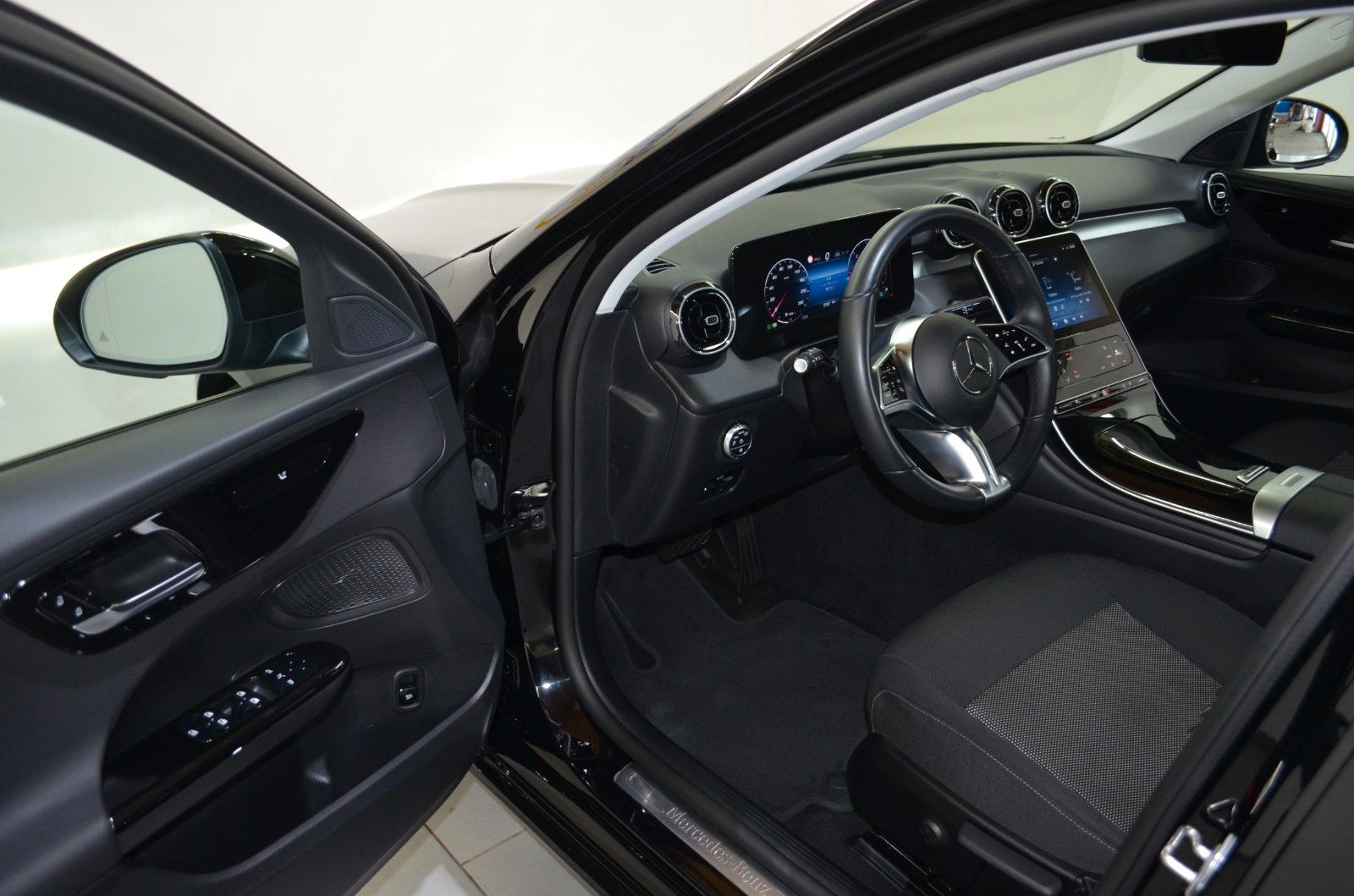 Mercedes-Benz C 220 – Bild 7