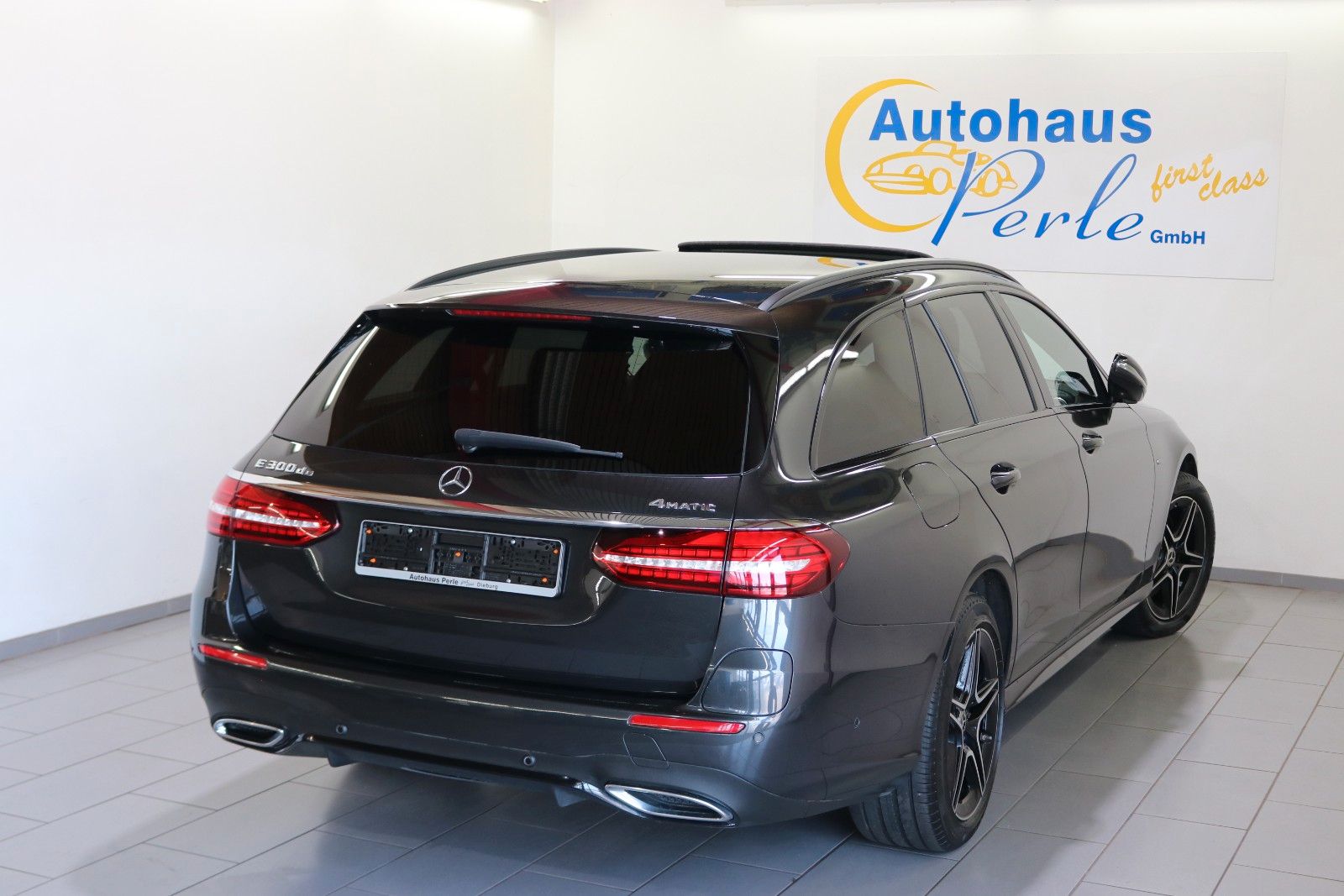 Mercedes-Benz E 300 – Bild 4