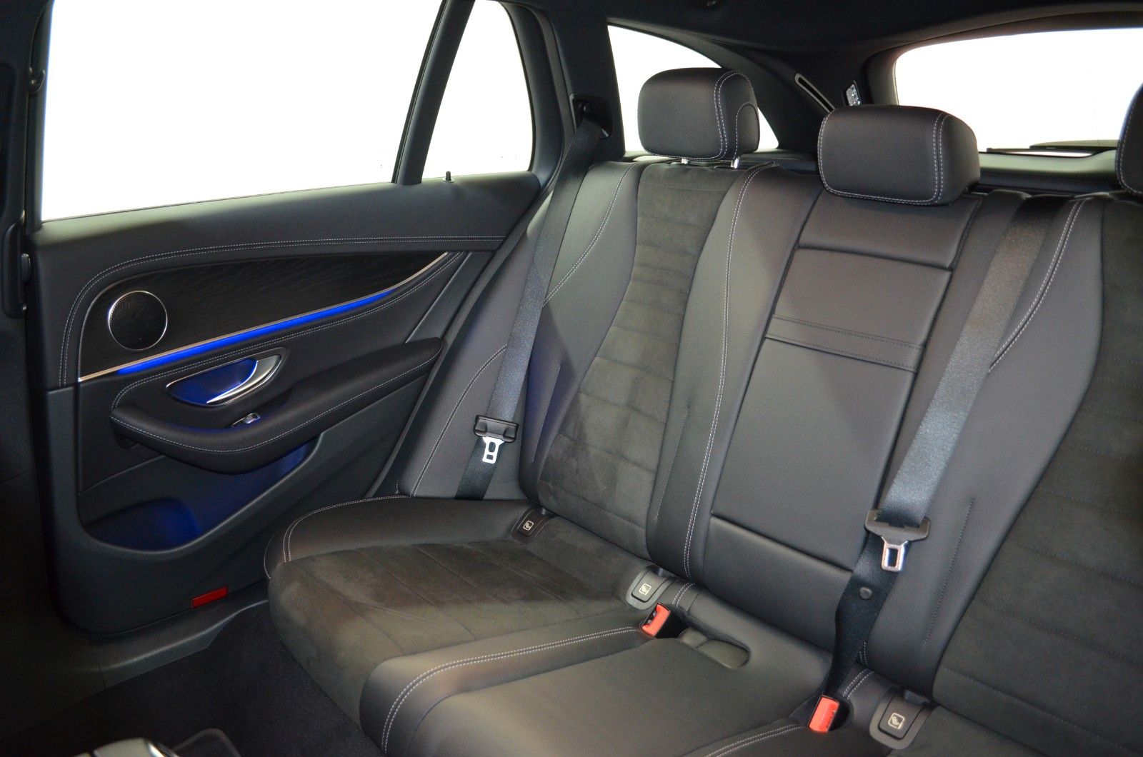 Mercedes-Benz E 400 – Bild 17