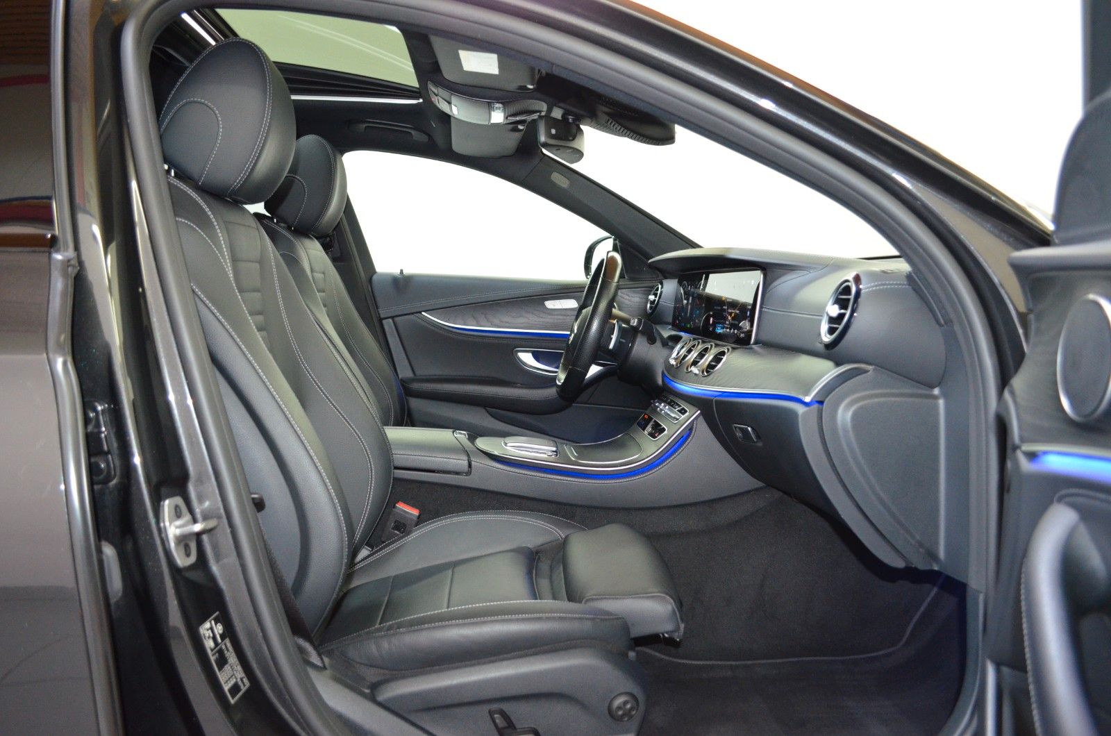 Mercedes-Benz E 300 – Bild 15
