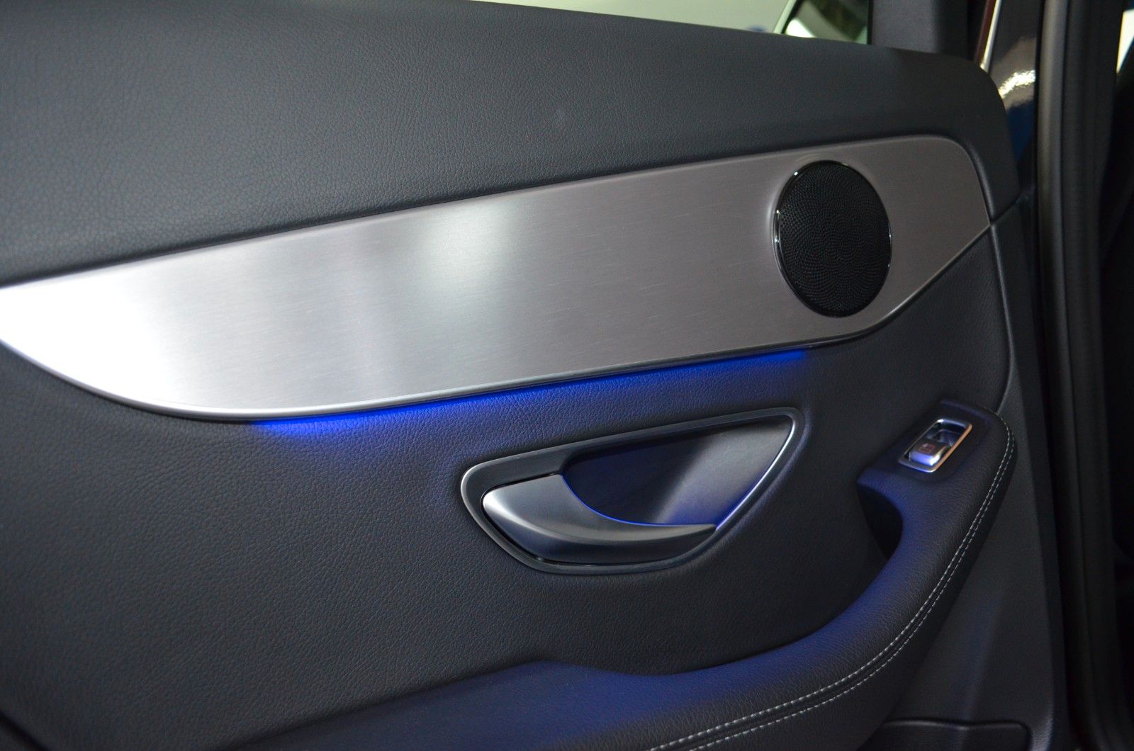 Mercedes-Benz C 300 – Bild 18