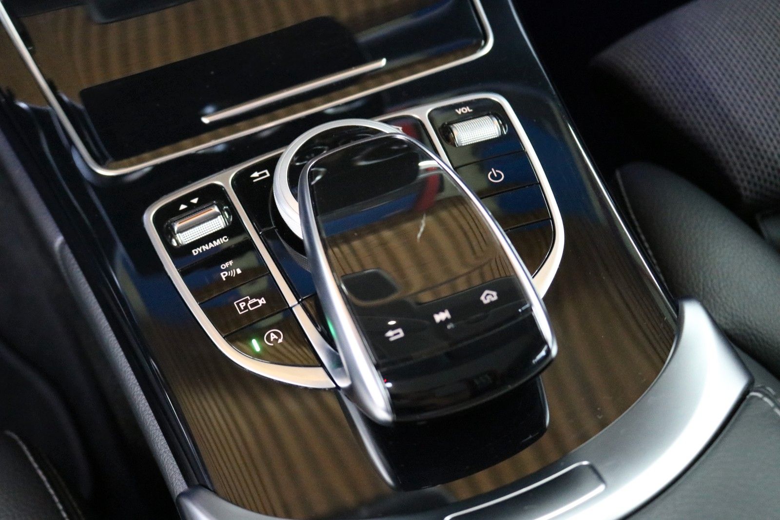 Mercedes-Benz C 300 – Bild 21