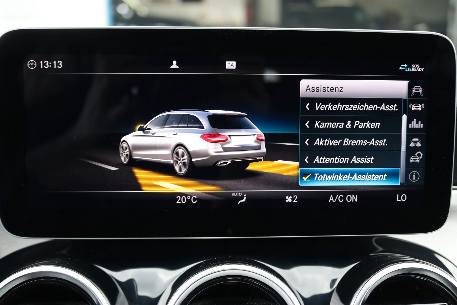 Mercedes-Benz C 300 – Bild 24