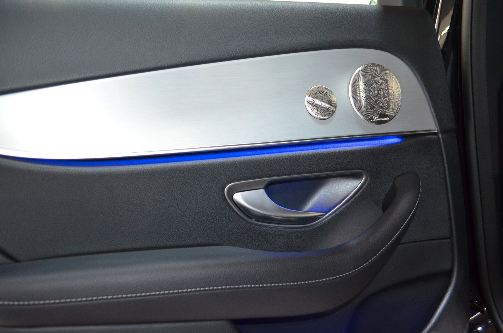 Mercedes-Benz E 220 – Bild 18
