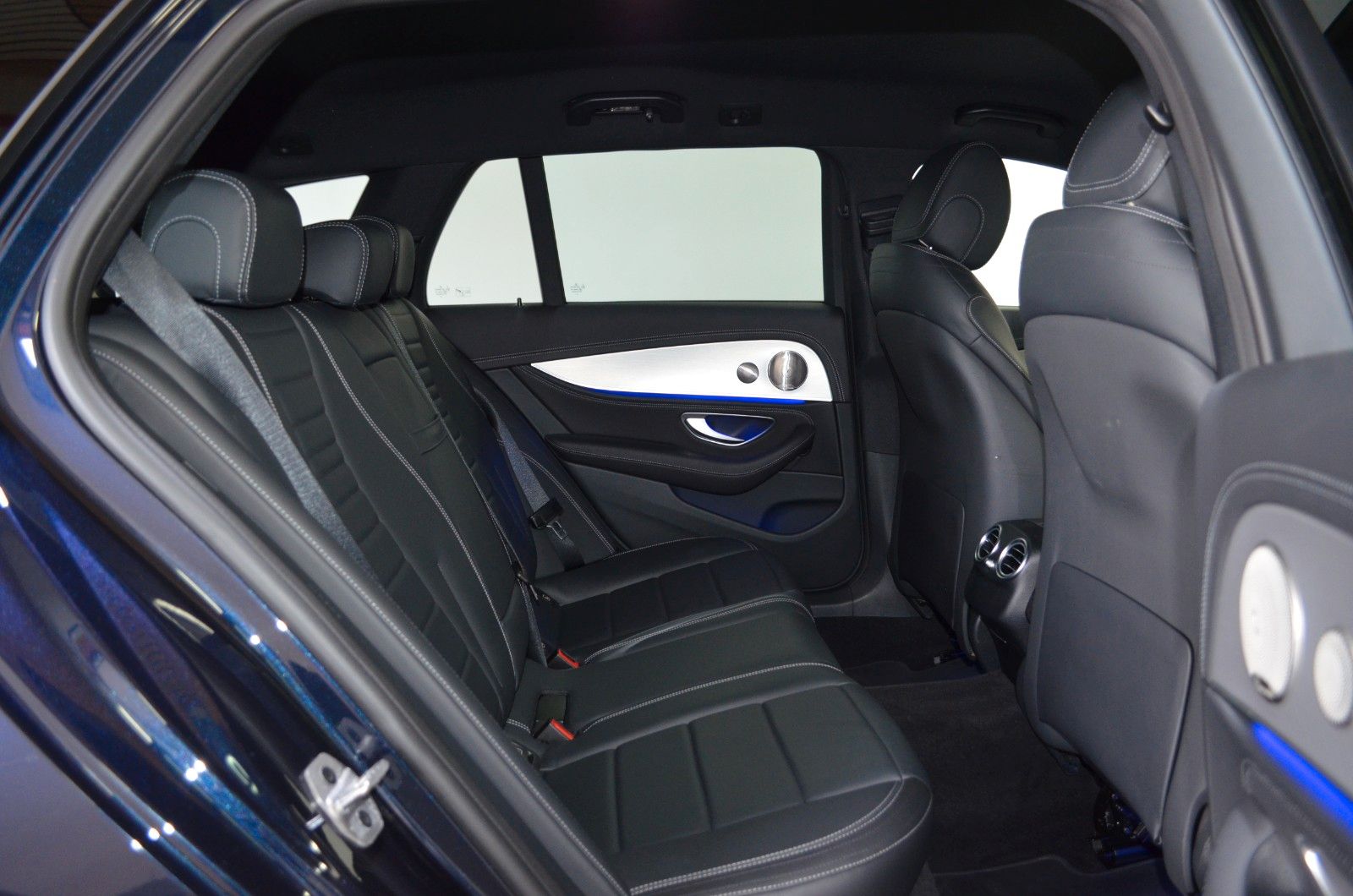 Mercedes-Benz E 400 – Bild 14