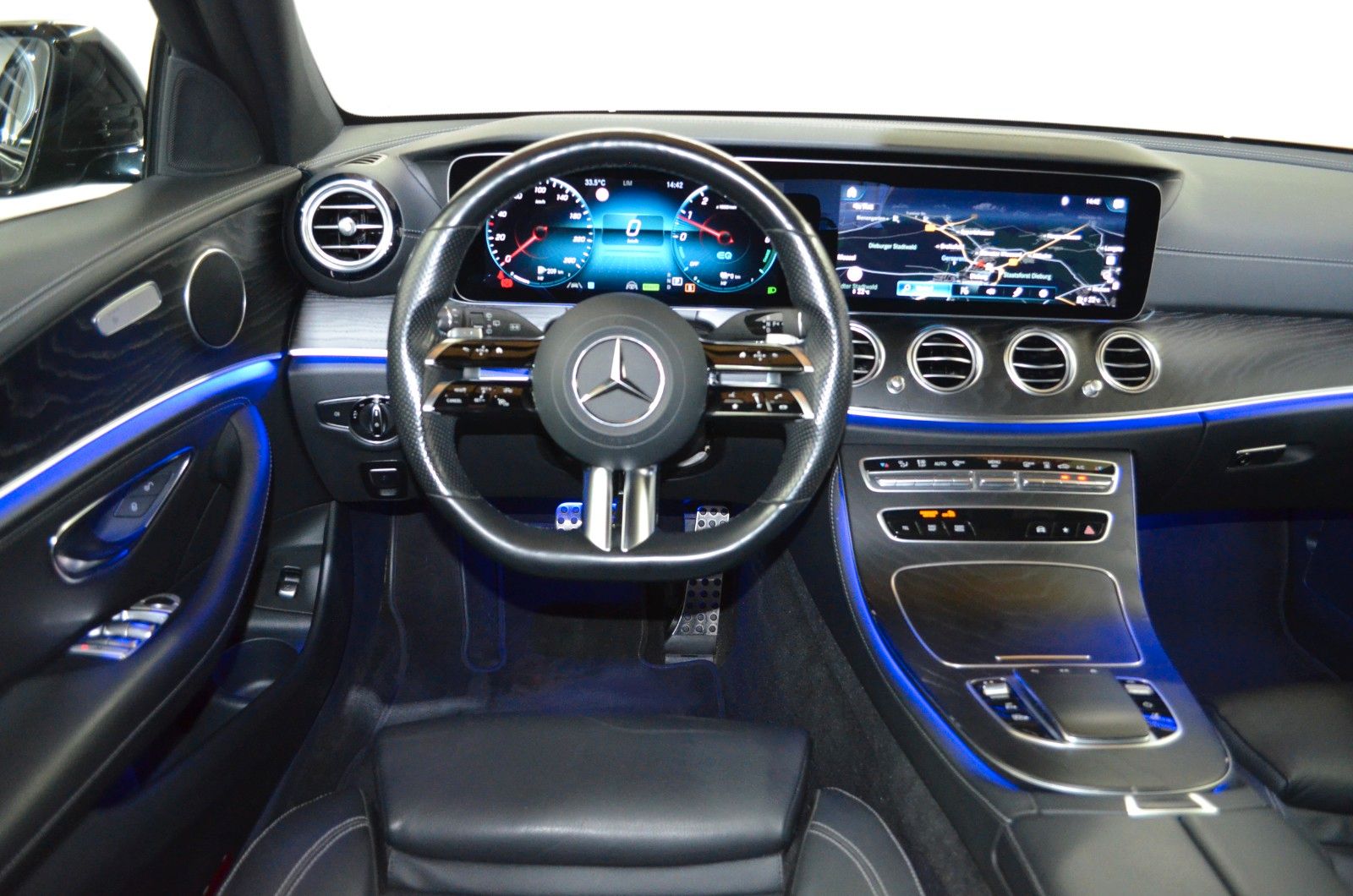 Mercedes-Benz E 300 – Bild 10