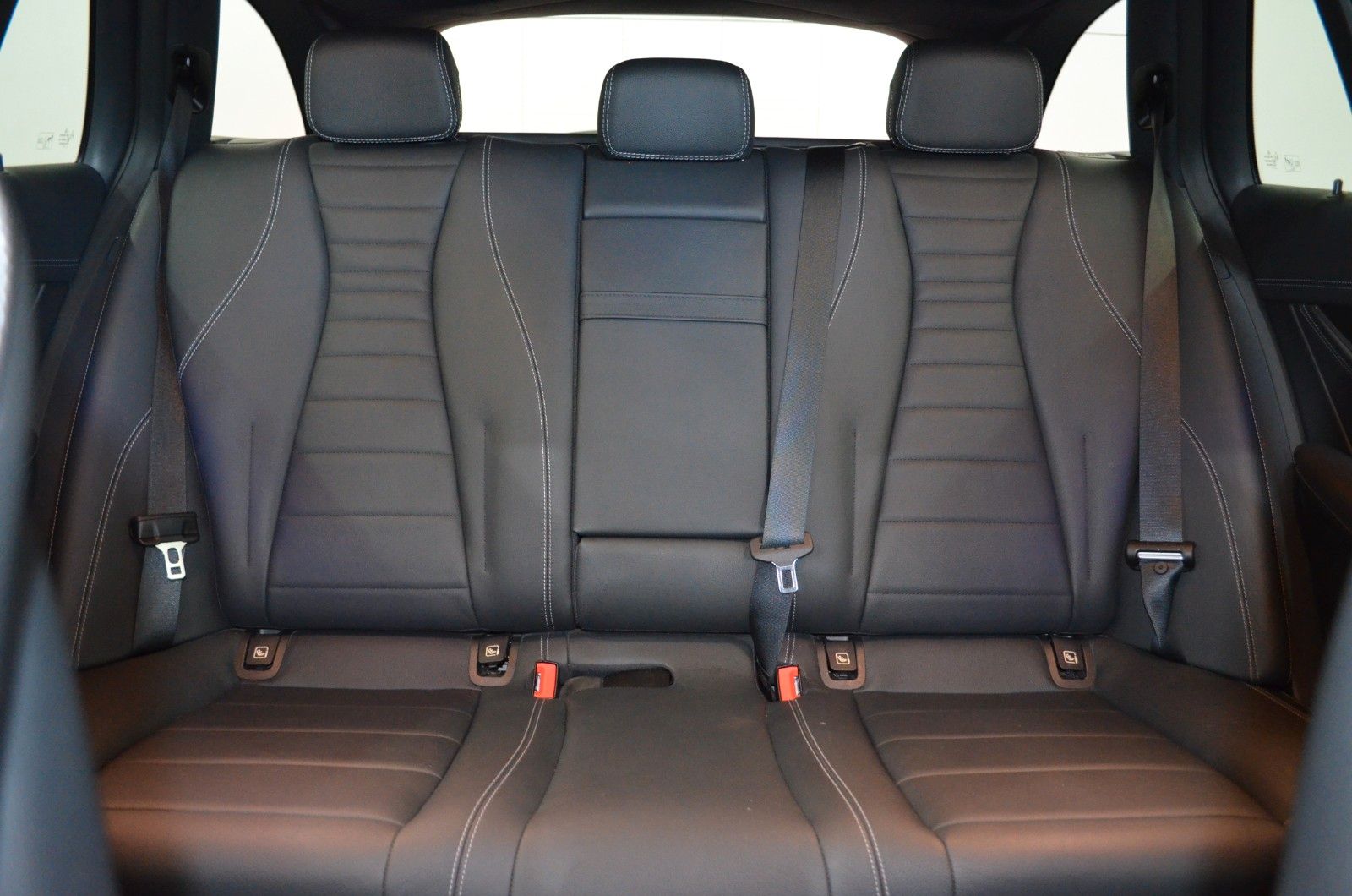 Mercedes-Benz E 300 – Bild 12
