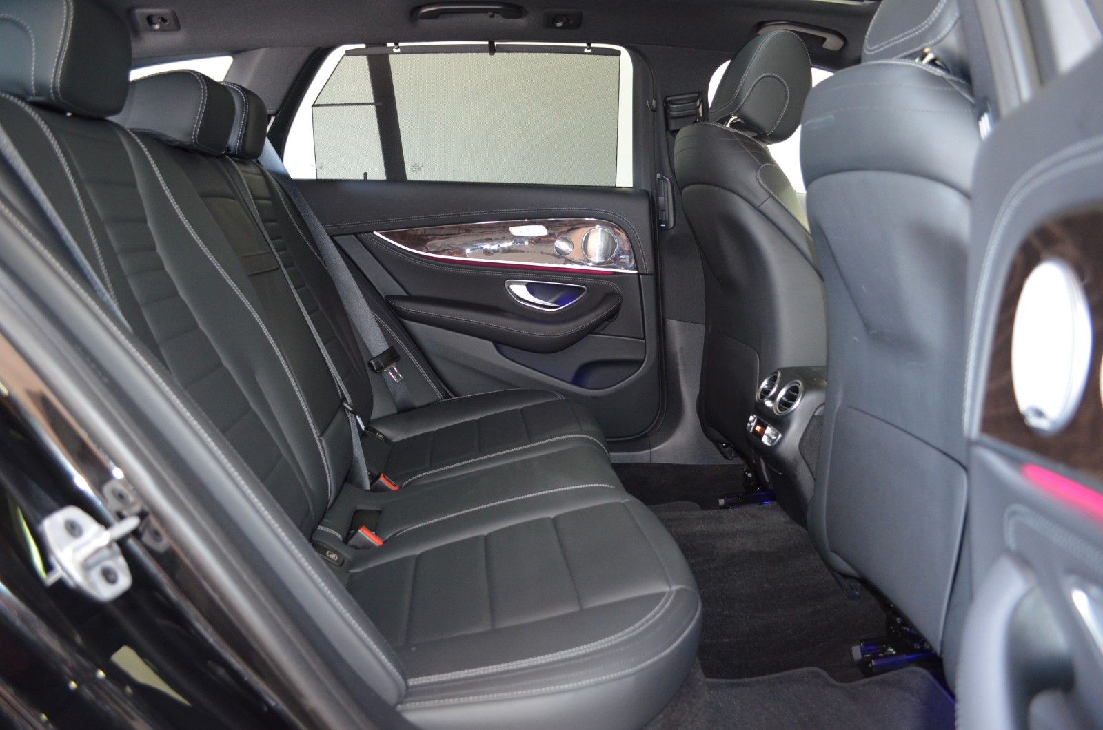 Mercedes-Benz E 400 – Bild 14