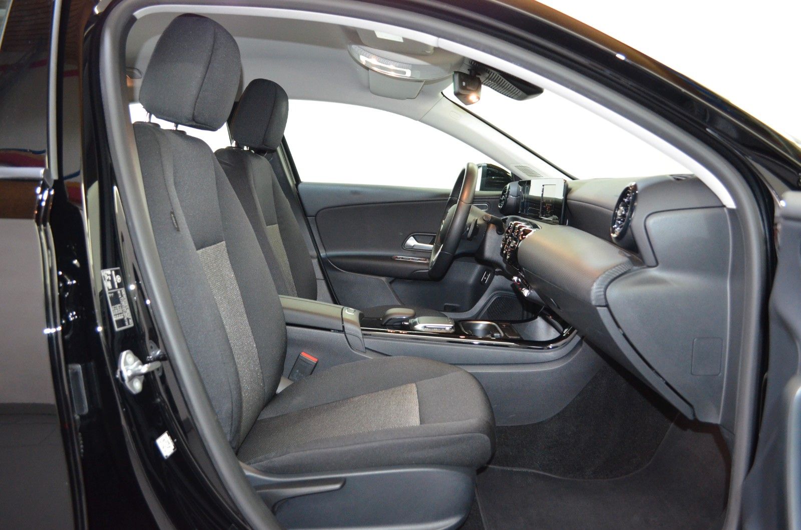 Mercedes-Benz A 220 – Bild 14