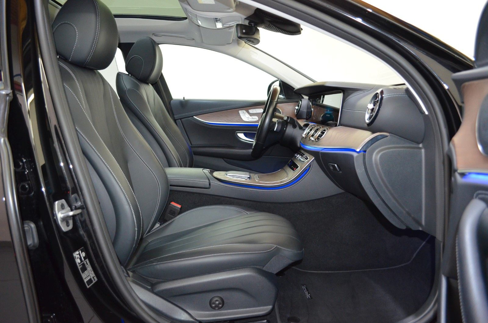 Mercedes-Benz E 400 – Bild 14